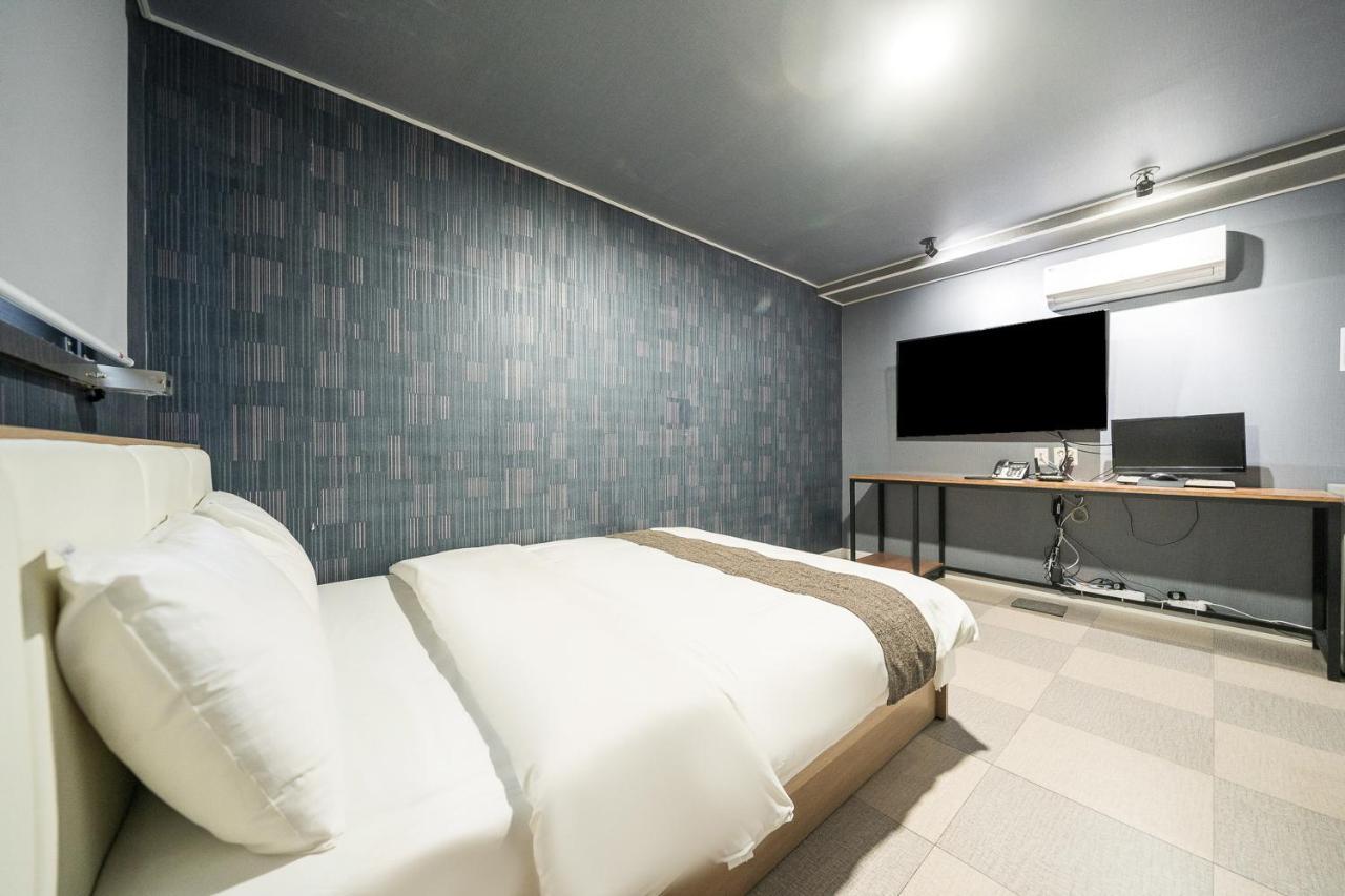 Malu Hotel Σουγόν Εξωτερικό φωτογραφία